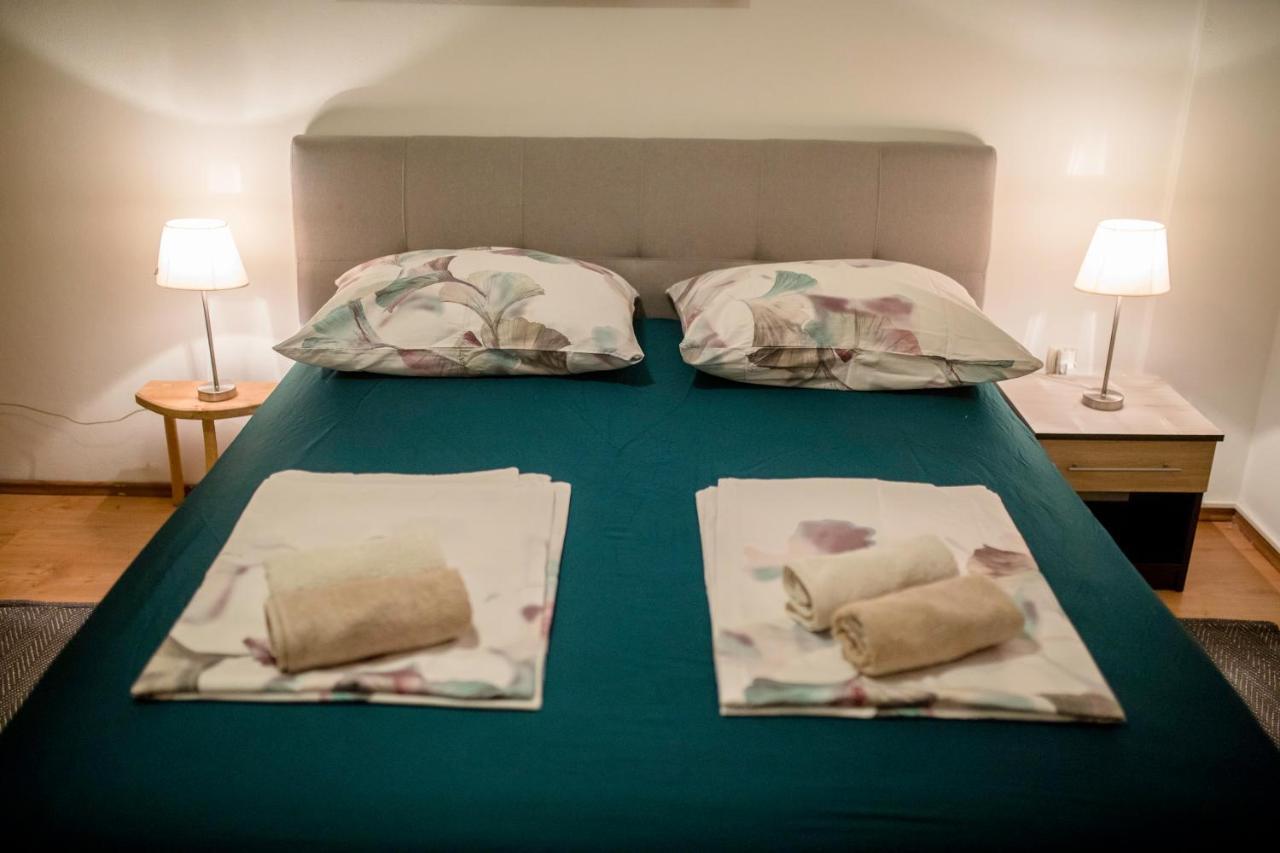Apartments And Rooms Bolero 拉布 外观 照片