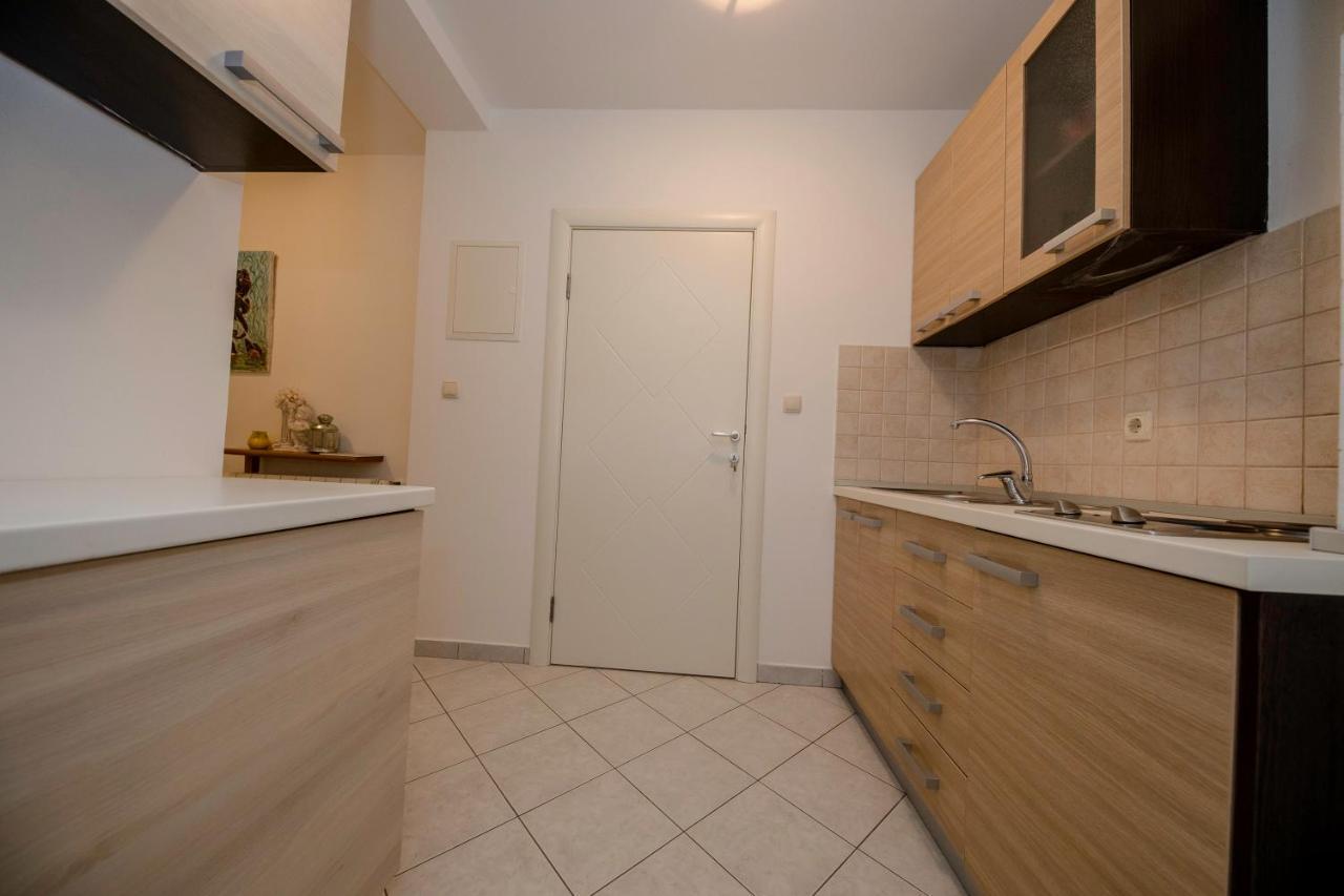 Apartments And Rooms Bolero 拉布 外观 照片
