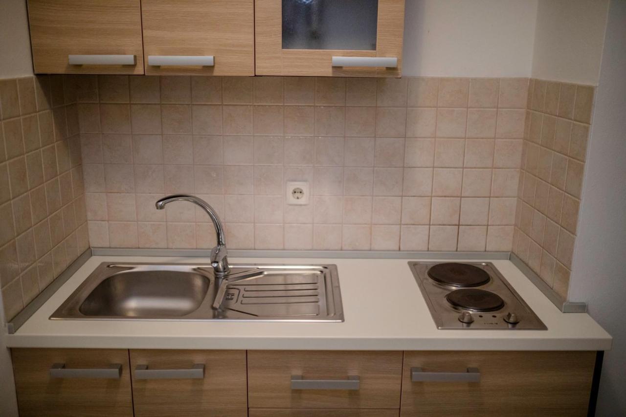 Apartments And Rooms Bolero 拉布 外观 照片